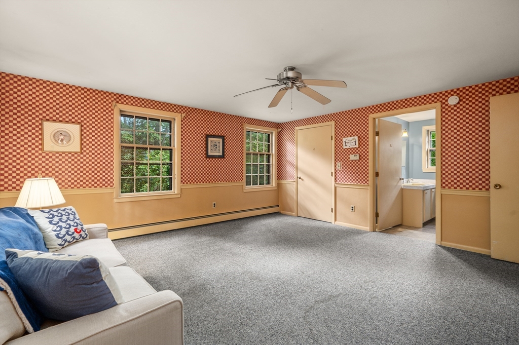 137 Perkins Row Topsfield, MA 01983 - Photo 11 of 29