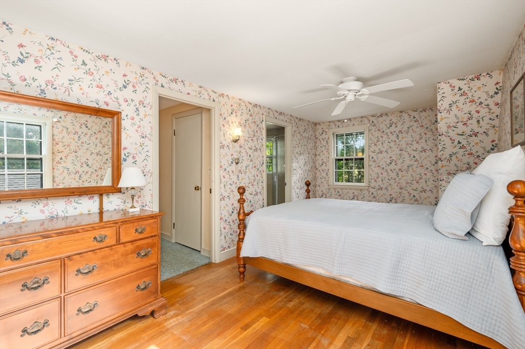 137 Perkins Row Topsfield, MA 01983 - Photo 14 of 29