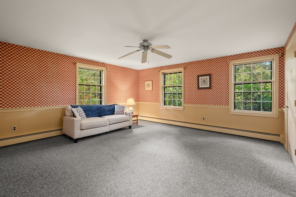 137 Perkins Row Topsfield, MA 01983 - Photo 10 of 29