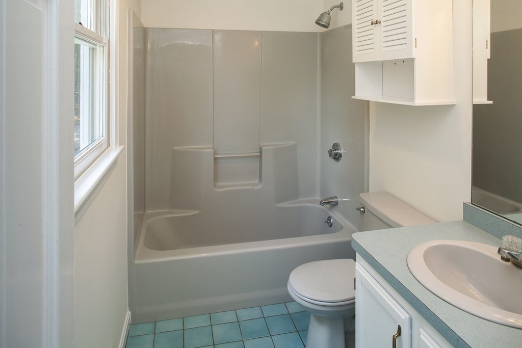 52 Alpine Run Road Kingston, MA 02364 - Photo 8 of 17