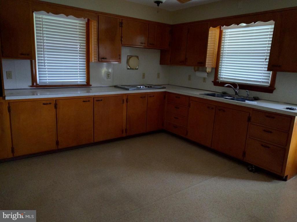 833 Ridge Avenue Columbia, PA 17512 - Photo 8 of 20 Gallery Image 8