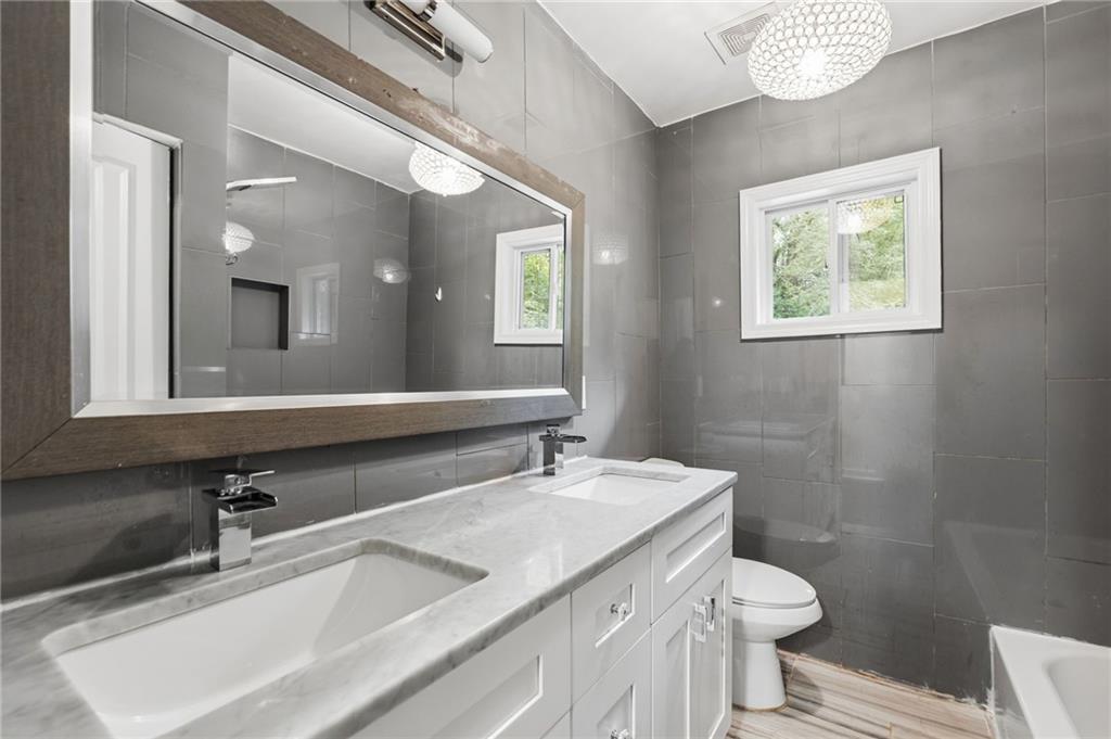 2035 Miriam Lane Decatur, GA 30032 - Photo 13 of 31