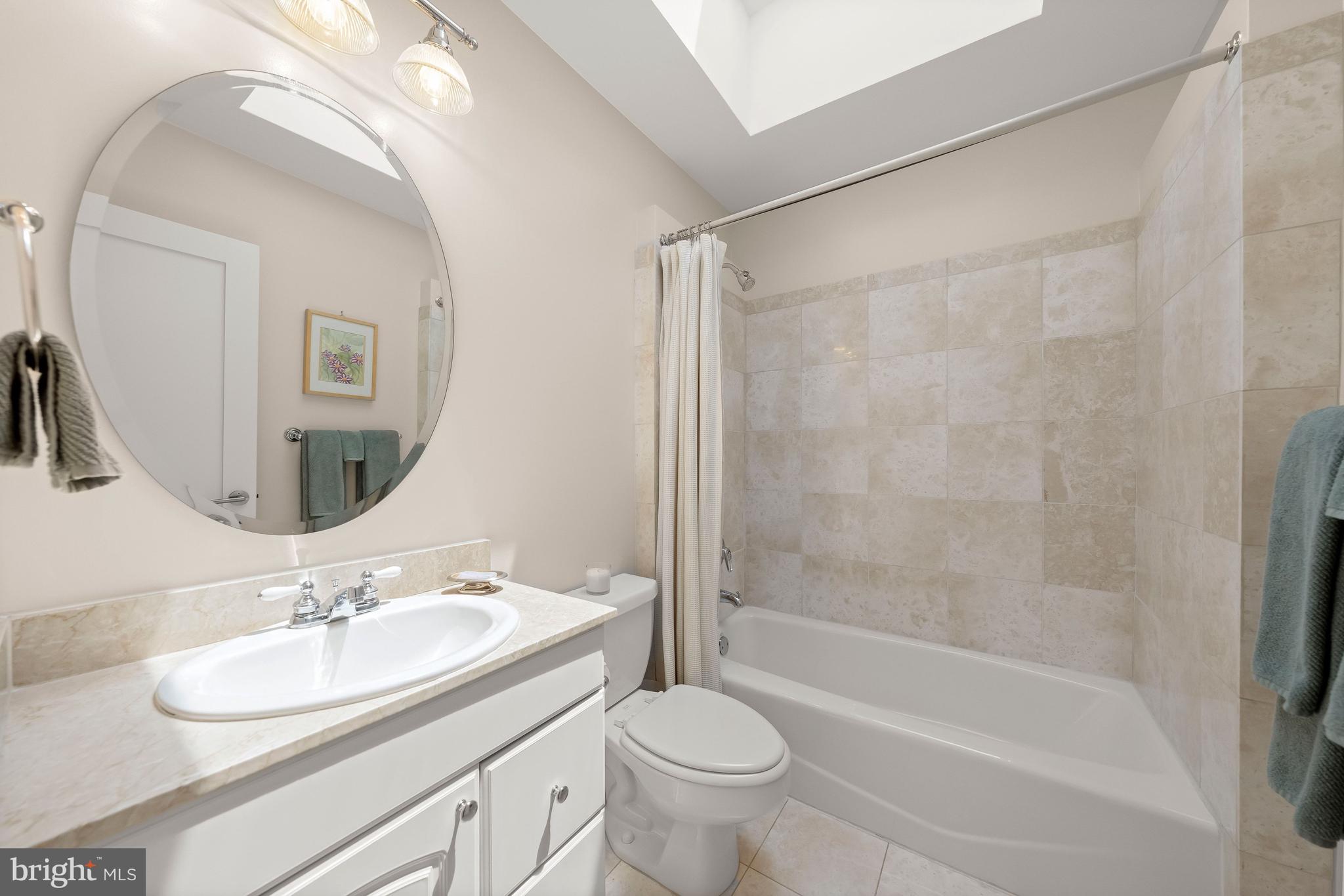 1819 37th Street Northwest Washington, DC 20007 - Photo 17 of 24 Upper level hall bath