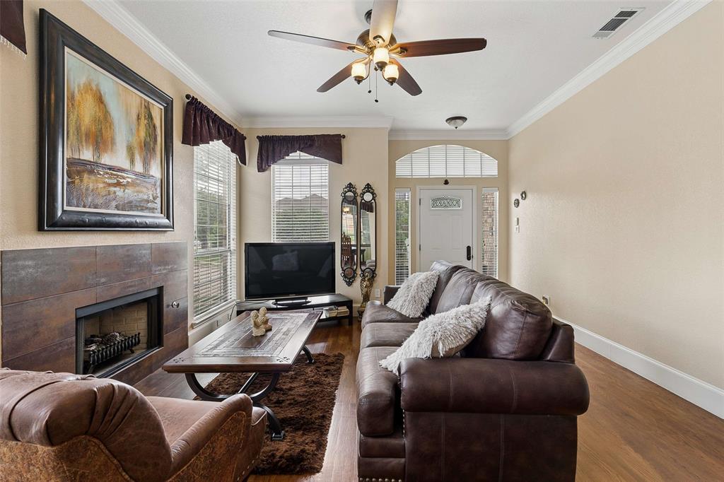 672 Raintree Circle Coppell, TX 75019 - Photo 7 of 37