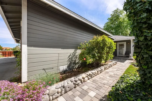 $375,000 | 1360 Del Rosa Way, Sparks, NV 89434
