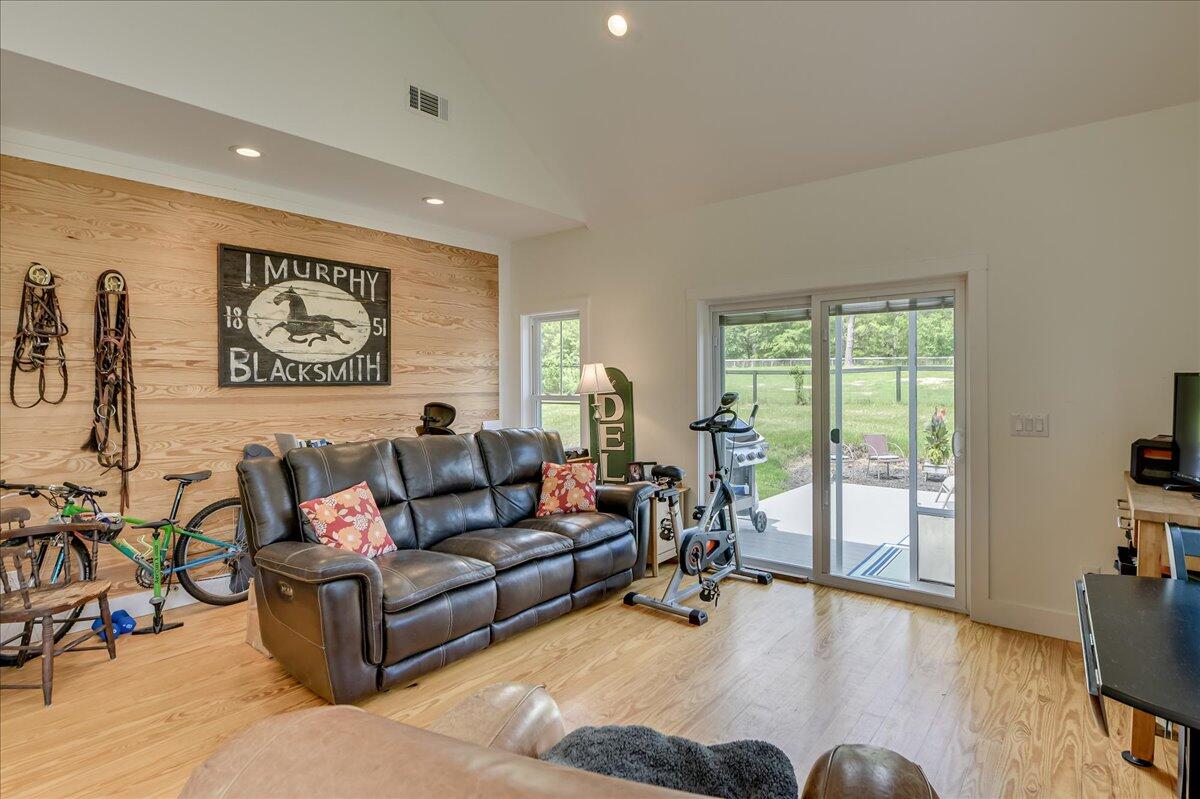 1094 Angela Road Wagener, SC 29164 - Photo 4 of 24