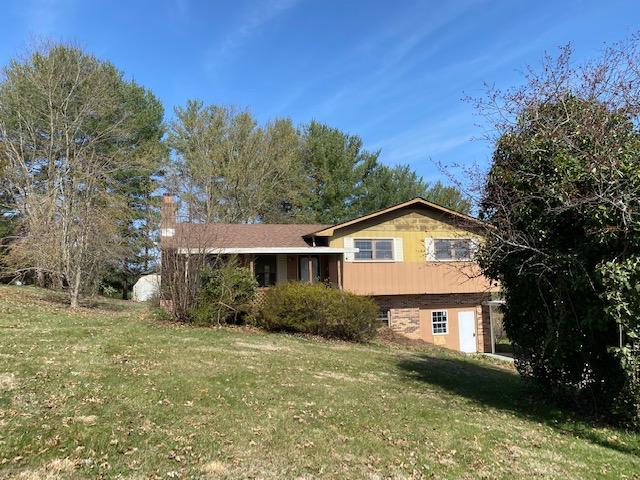 202 Bello Road Tazewell, TN 37879 - Photo 1 of 16 IMG_2310