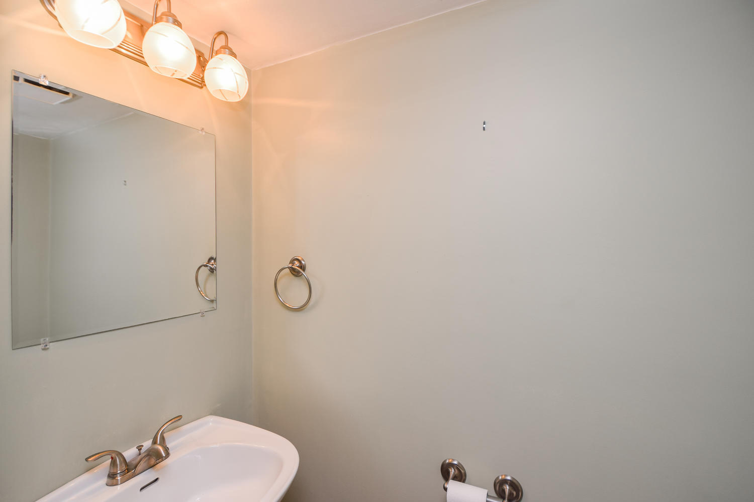 3107 Corbieshaw Road Southwest Roanoke, VA 24015 - Photo 16 of 28 3107 Corbieshaw Rd SW Roanoke-large-019-