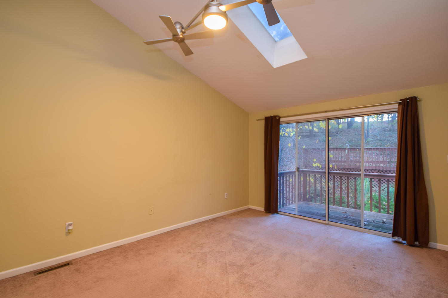 3107 Corbieshaw Road Southwest Roanoke, VA 24015 - Photo 9 of 28 3107 Corbieshaw Rd SW Roanoke-large-012-