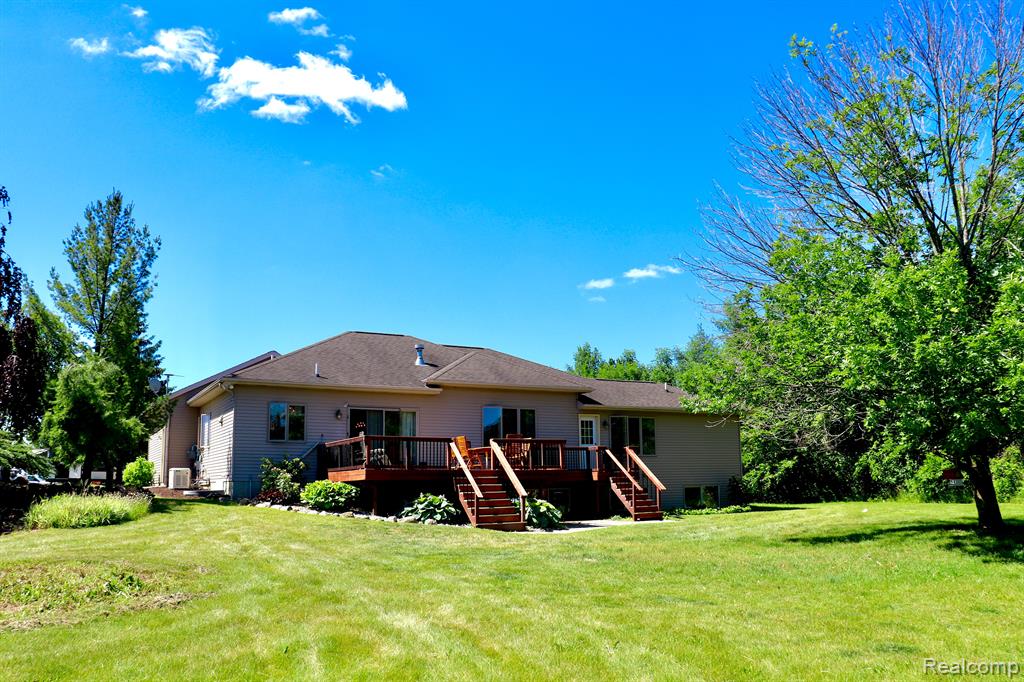 11060 West Stanley Road Flushing, MI 48433 - Photo 40 of 62