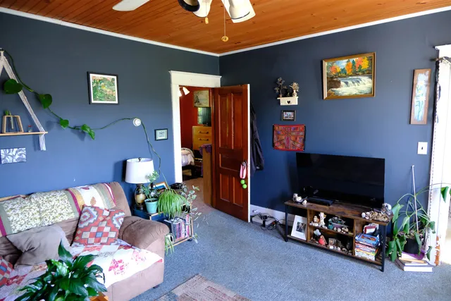 $250,000 | 122 North Avenue, St. Johnsbury, VT 05819