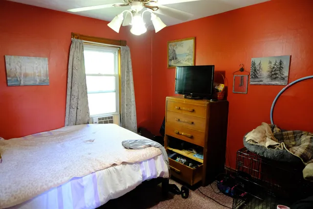 $250,000 | 122 North Avenue, St. Johnsbury, VT 05819