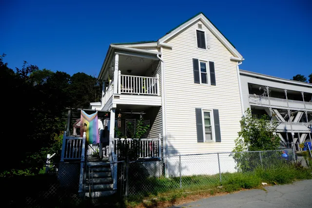 $250,000 | 122 North Avenue, St. Johnsbury, VT 05819