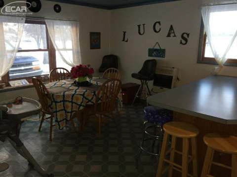 5404 North Linden Road Flint, MI 48504 - Photo 21 of 35 20430693-20.JPG