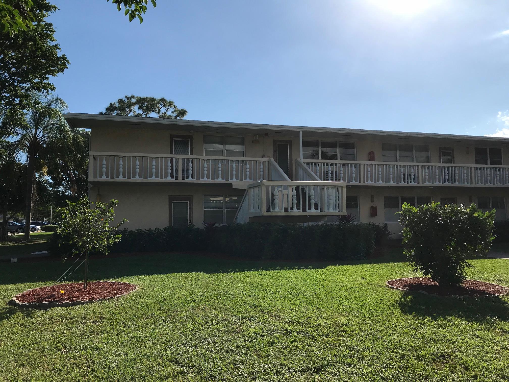 469 Durham Deerfield Beach, FL 33442 - Photo 1 of 13 FRONT OF BUILDING