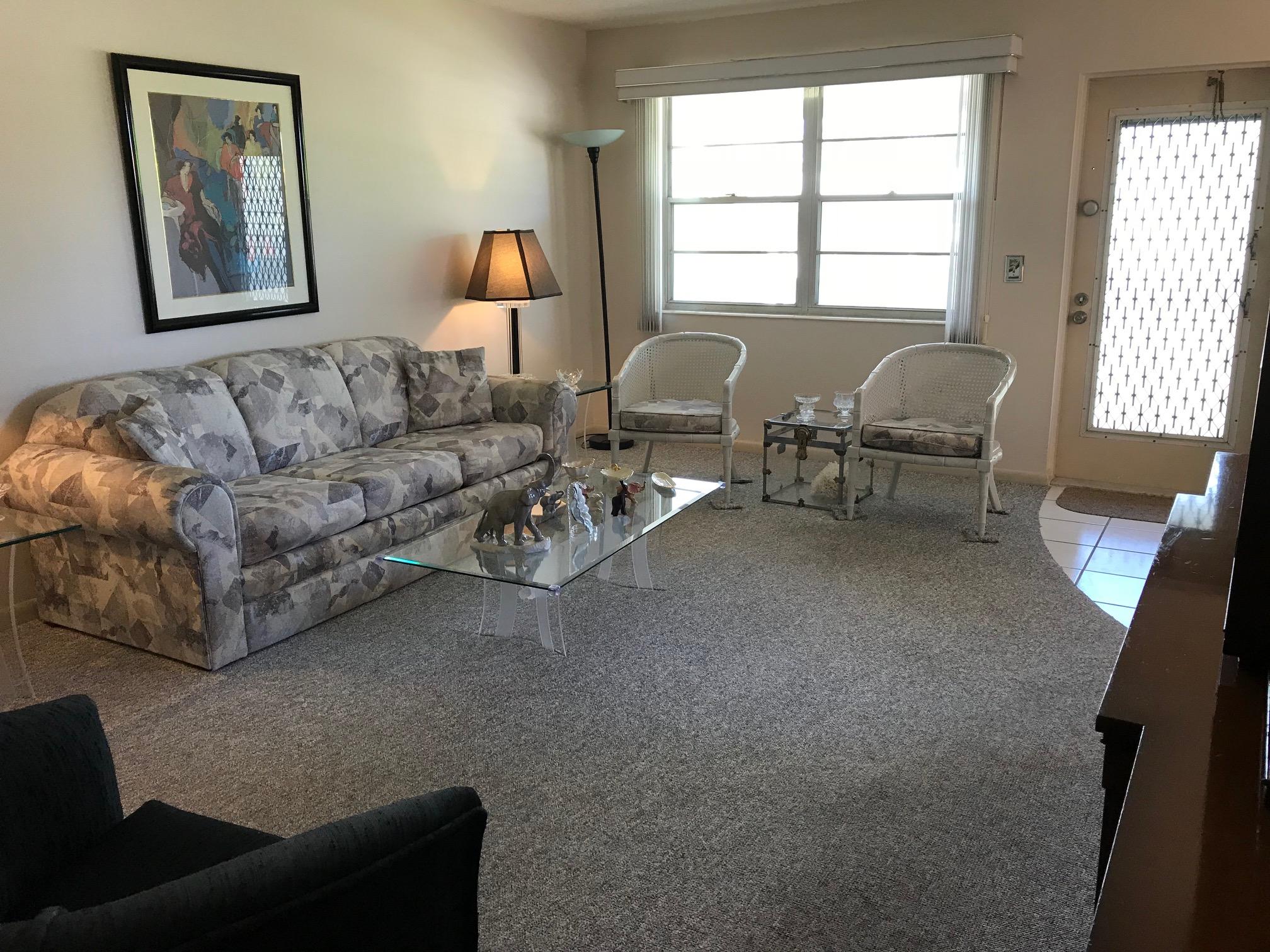 469 Durham Deerfield Beach, FL 33442 - Photo 5 of 13 LIVING ROOM