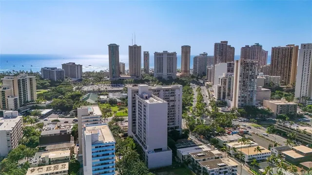 $3,200 | 430 Keoniana Street, Unit 1103, Honolulu, HI 96815
