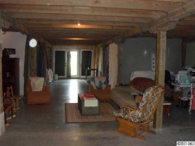 1964 Sheffield Road Harmony, NC 28634 - Photo 5 of 14 Gallery Image 5