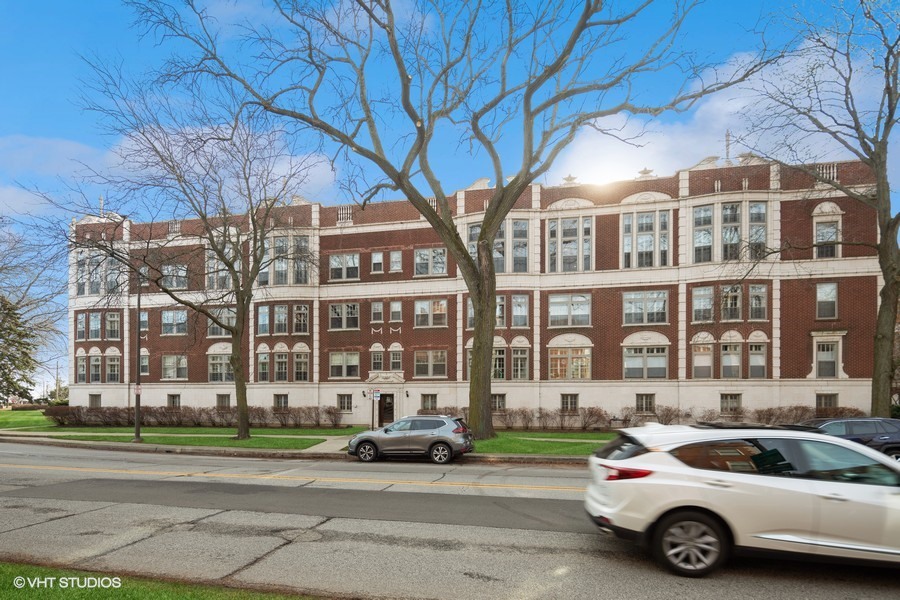 a car parked in front of a building