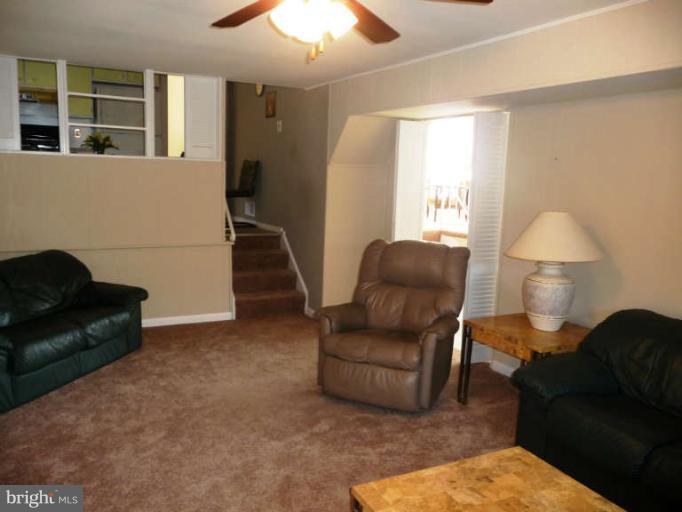 3712 Parkfield Road Baltimore, MD 21244 - Photo 11 of 24 Family Room