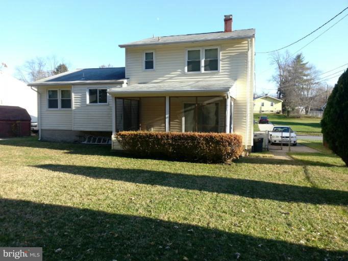 3712 Parkfield Road Baltimore, MD 21244 - Photo 4 of 24 Exterior (Rear)