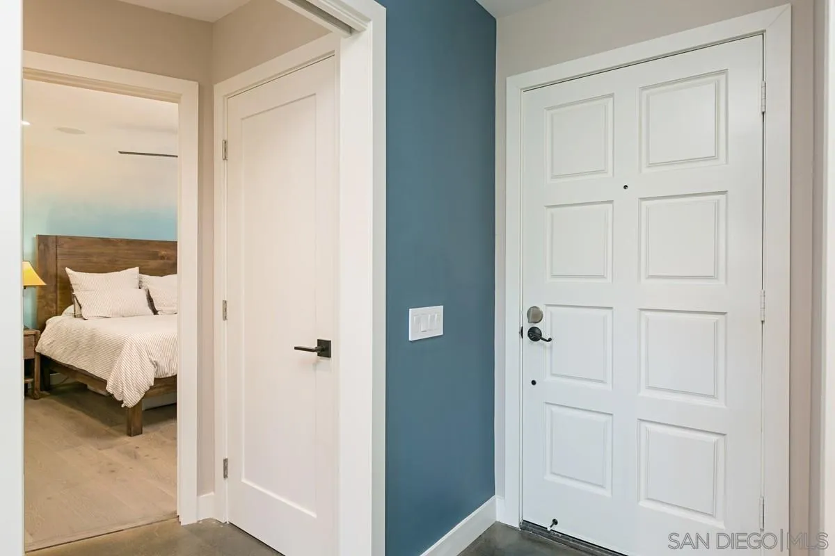 450 Summer View Circle Encinitas, CA 92024 - Photo 6 of 30 a view of bedroom