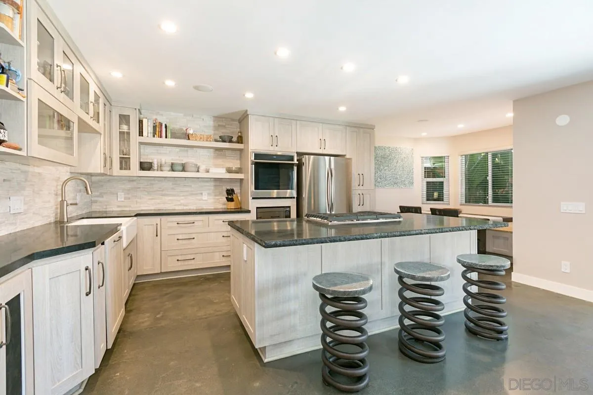 450 Summer View Circle Encinitas, CA 92024 - Photo 8 of 30 a kitchen with counter top space and appliances