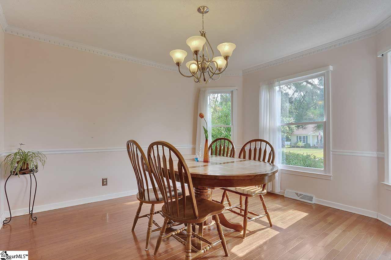 4 Pine Gate Court Greenville, SC 29607 - Photo 12 of 35 Gallery Image 12