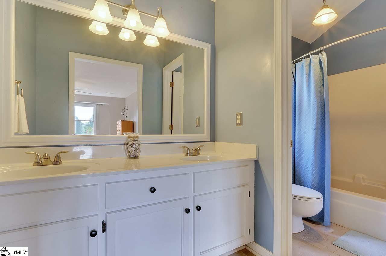 4 Pine Gate Court Greenville, SC 29607 - Photo 28 of 35 Gallery Image 28