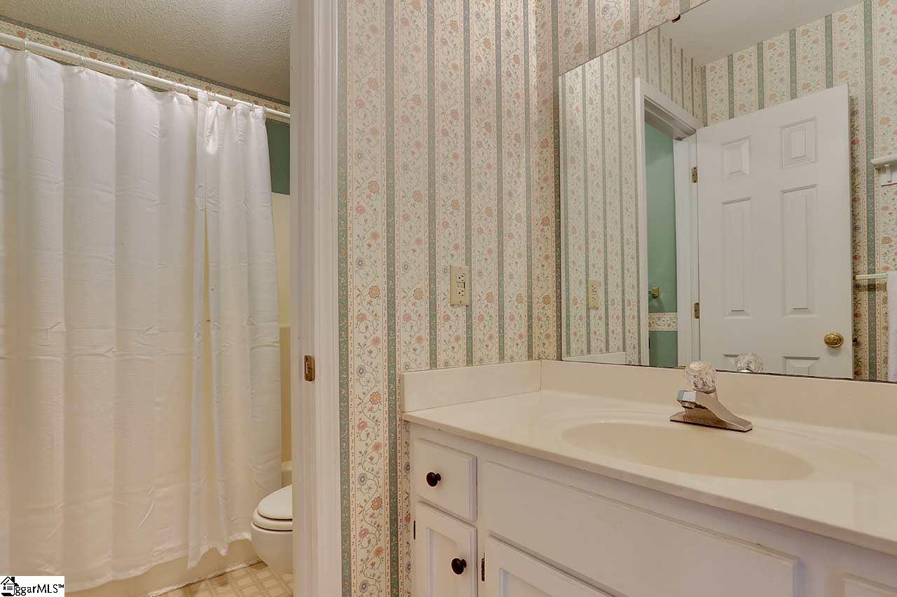 4 Pine Gate Court Greenville, SC 29607 - Photo 32 of 35 Gallery Image 32