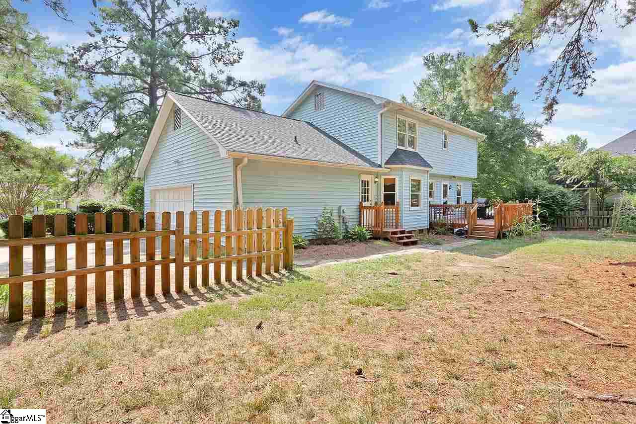 4 Pine Gate Court Greenville, SC 29607 - Photo 8 of 35 Gallery Image 8