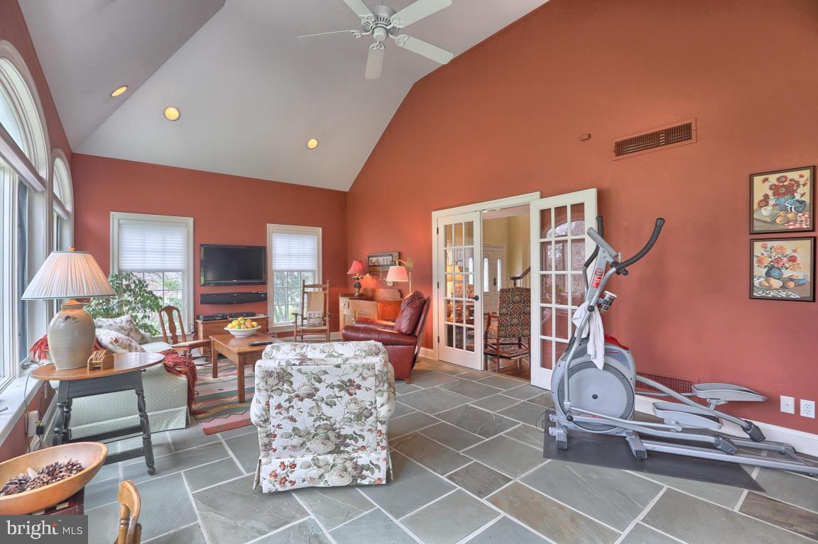 4 South Oak Street Lititz, PA 17543 - Photo 20 of 52 Gallery Image 20