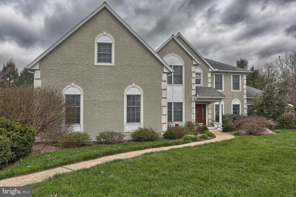 4 South Oak Street Lititz, PA 17543 - Photo 3 of 52 Gallery Image 3