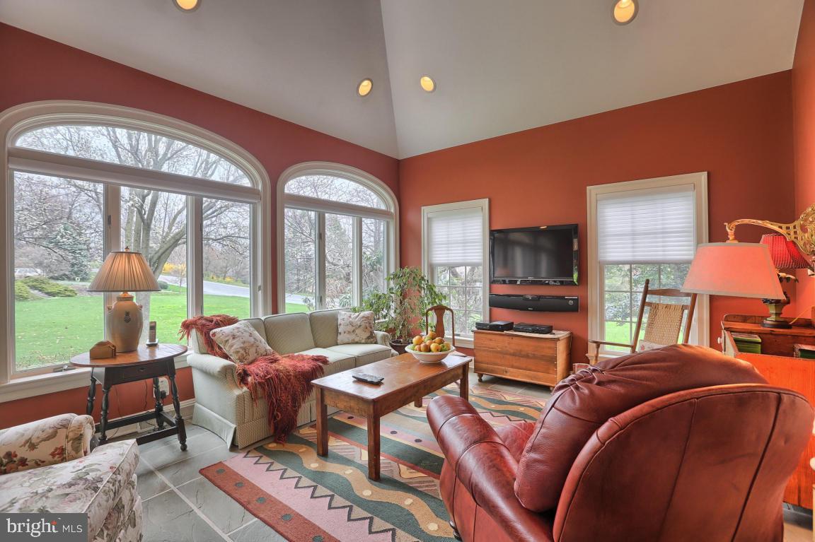 4 South Oak Street Lititz, PA 17543 - Photo 21 of 52 Gallery Image 21