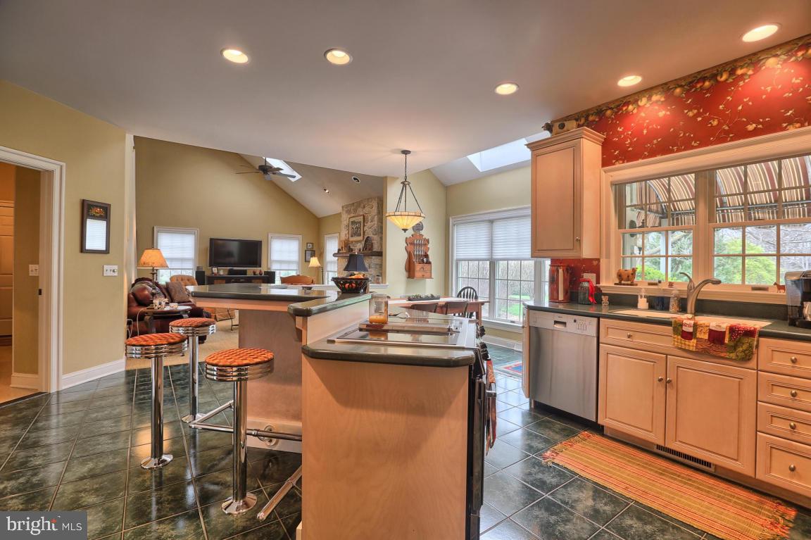 4 South Oak Street Lititz, PA 17543 - Photo 26 of 52 Gallery Image 26