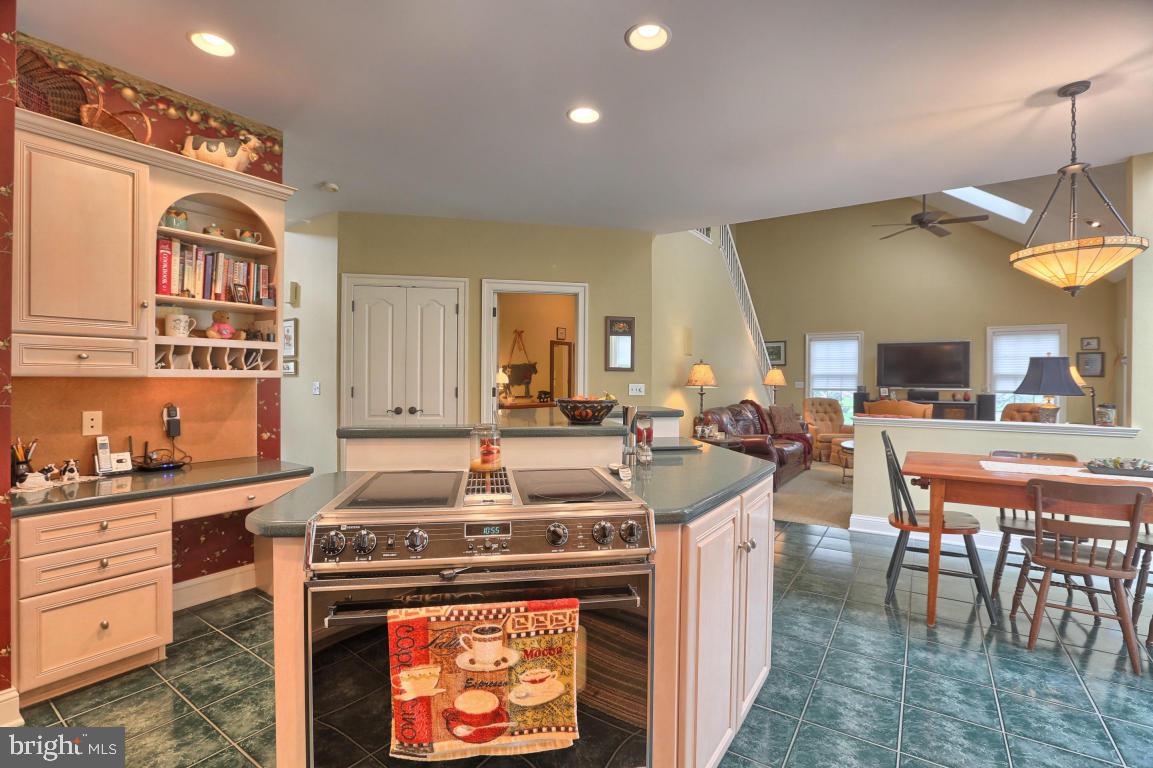 4 South Oak Street Lititz, PA 17543 - Photo 28 of 52 Gallery Image 28