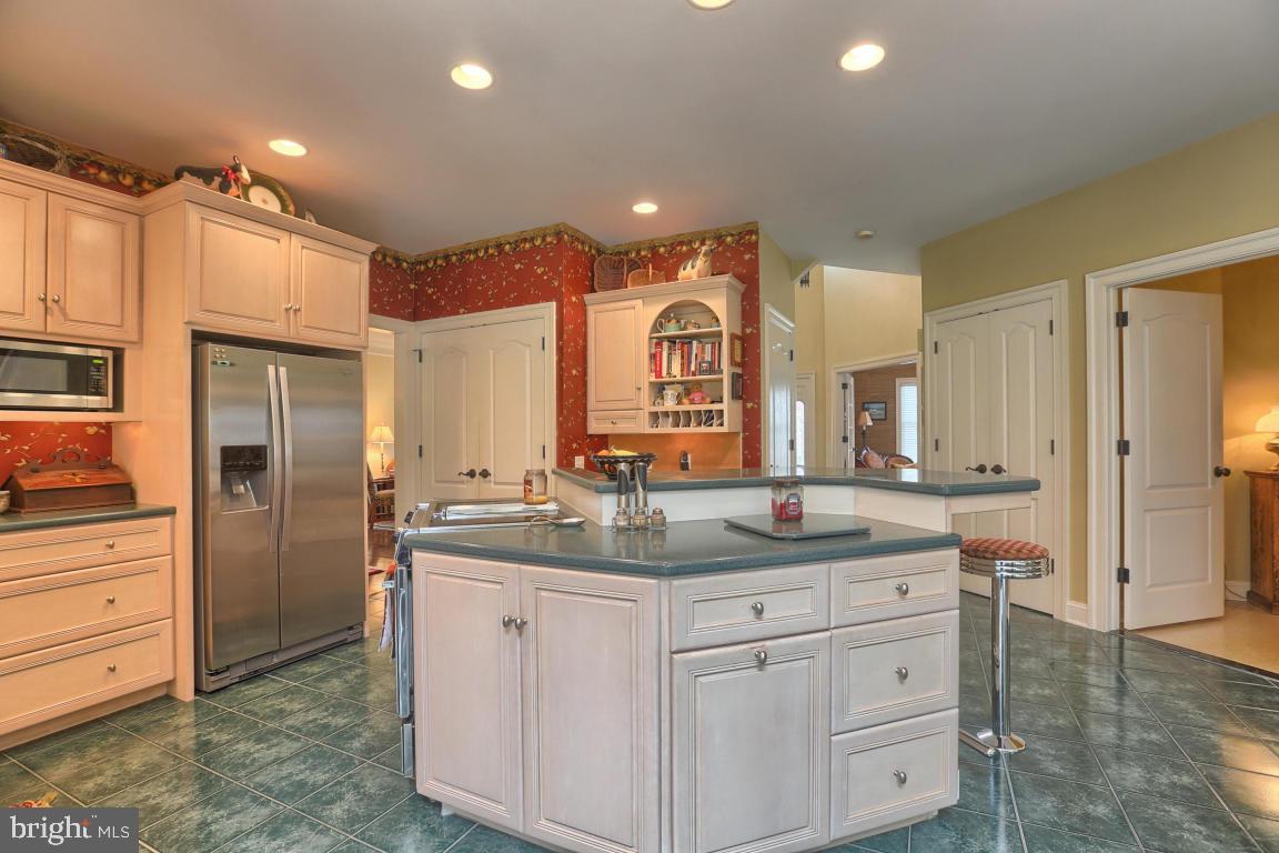 4 South Oak Street Lititz, PA 17543 - Photo 29 of 52 Gallery Image 29