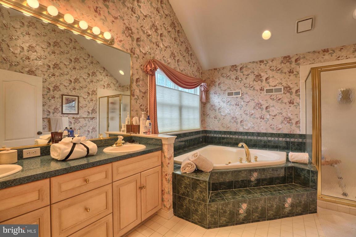 4 South Oak Street Lititz, PA 17543 - Photo 35 of 52 Gallery Image 35