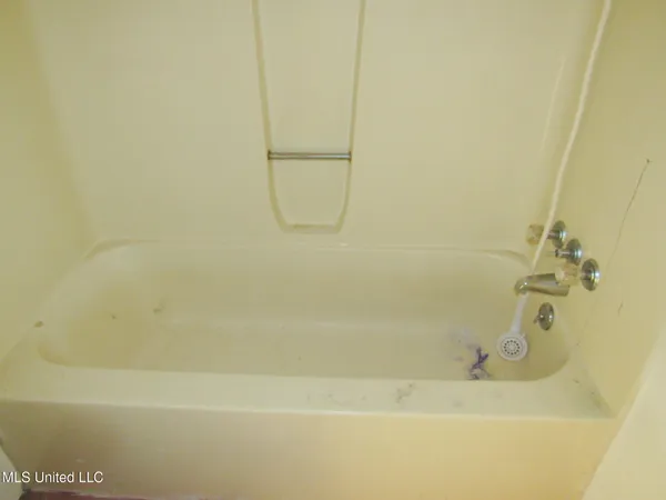 $109,900 | 475 Truslow Road, Sarah, MS 38665