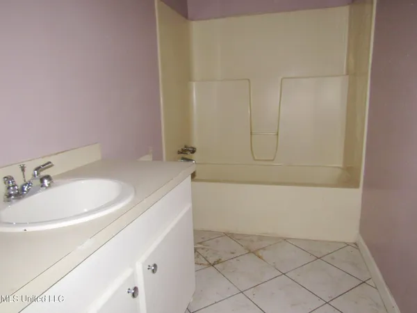 $109,900 | 475 Truslow Road, Sarah, MS 38665