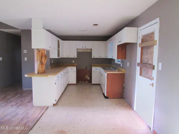 $109,900 | 475 Truslow Road, Sarah, MS 38665