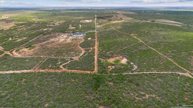 $1,353,000 | 1799 County Road 651, Devine, TX 78016