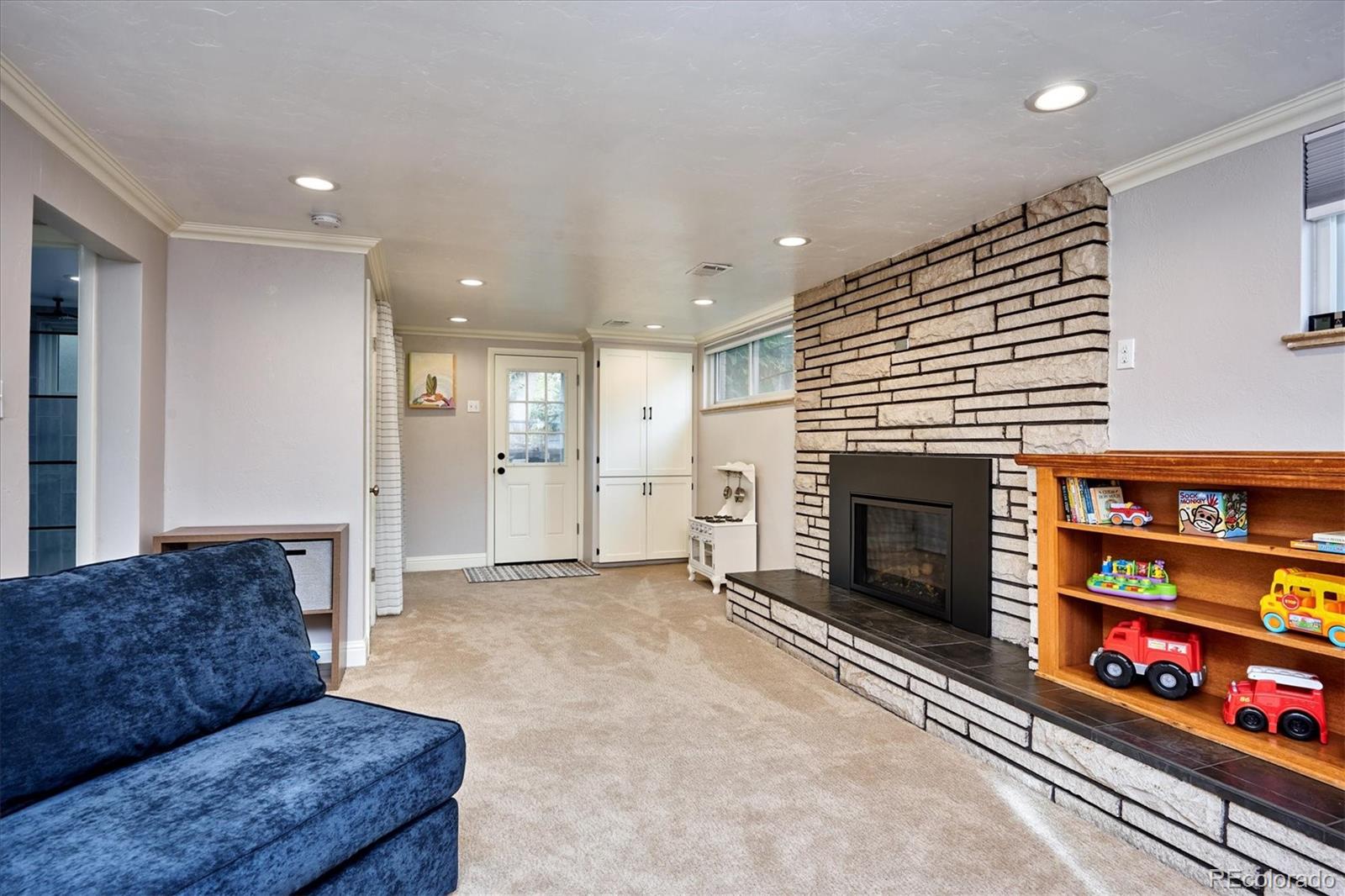 2745 Heather Road Golden, CO 80401 - Photo 16 of 34 Gallery Image 16