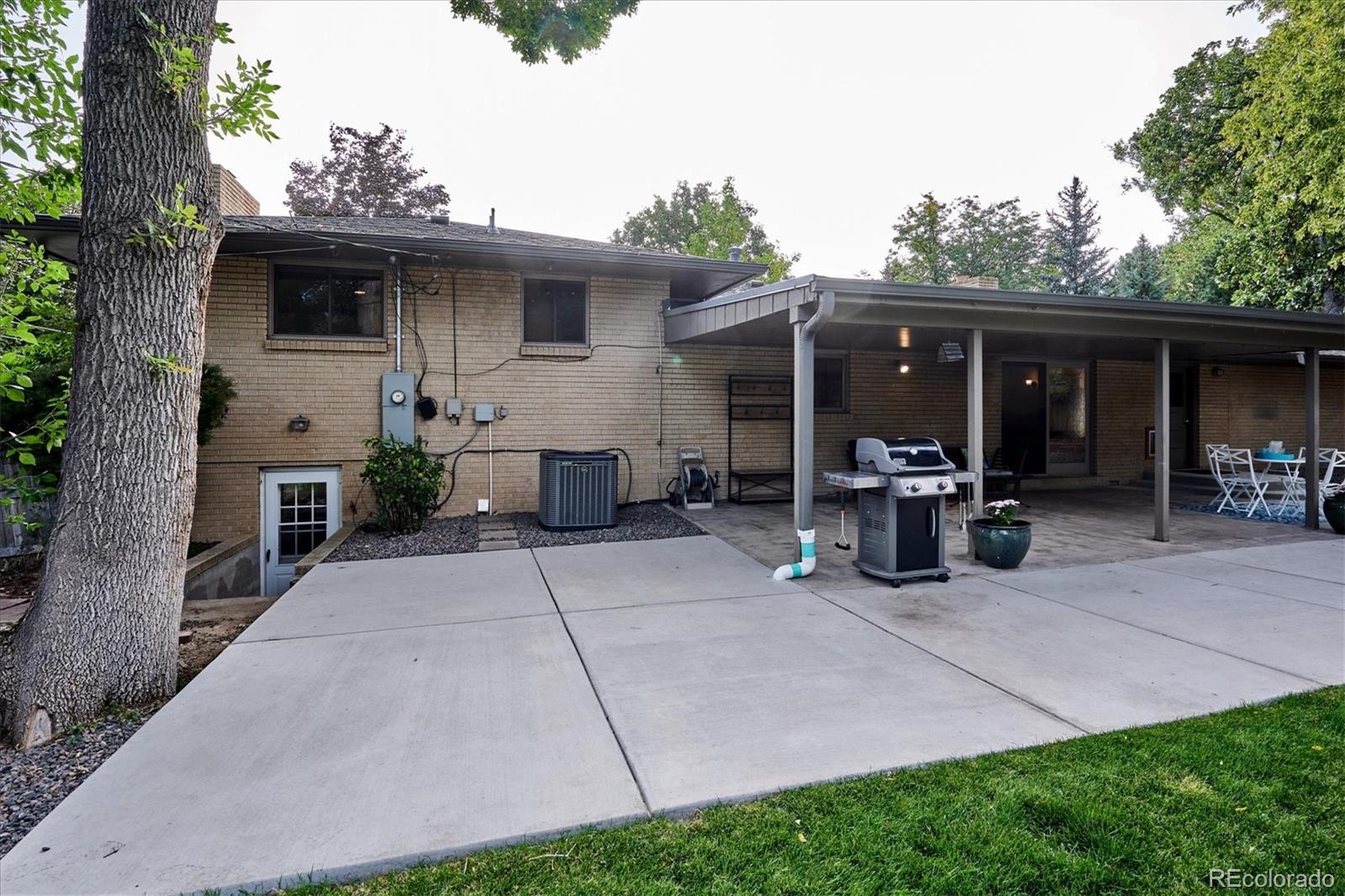 2745 Heather Road Golden, CO 80401 - Photo 30 of 34 Gallery Image 30