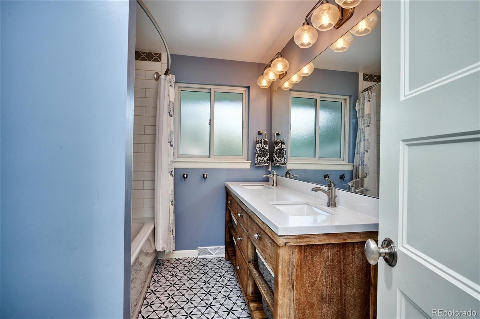 2745 Heather Road Golden, CO 80401 - Photo 10 of 34 Gallery Image 10