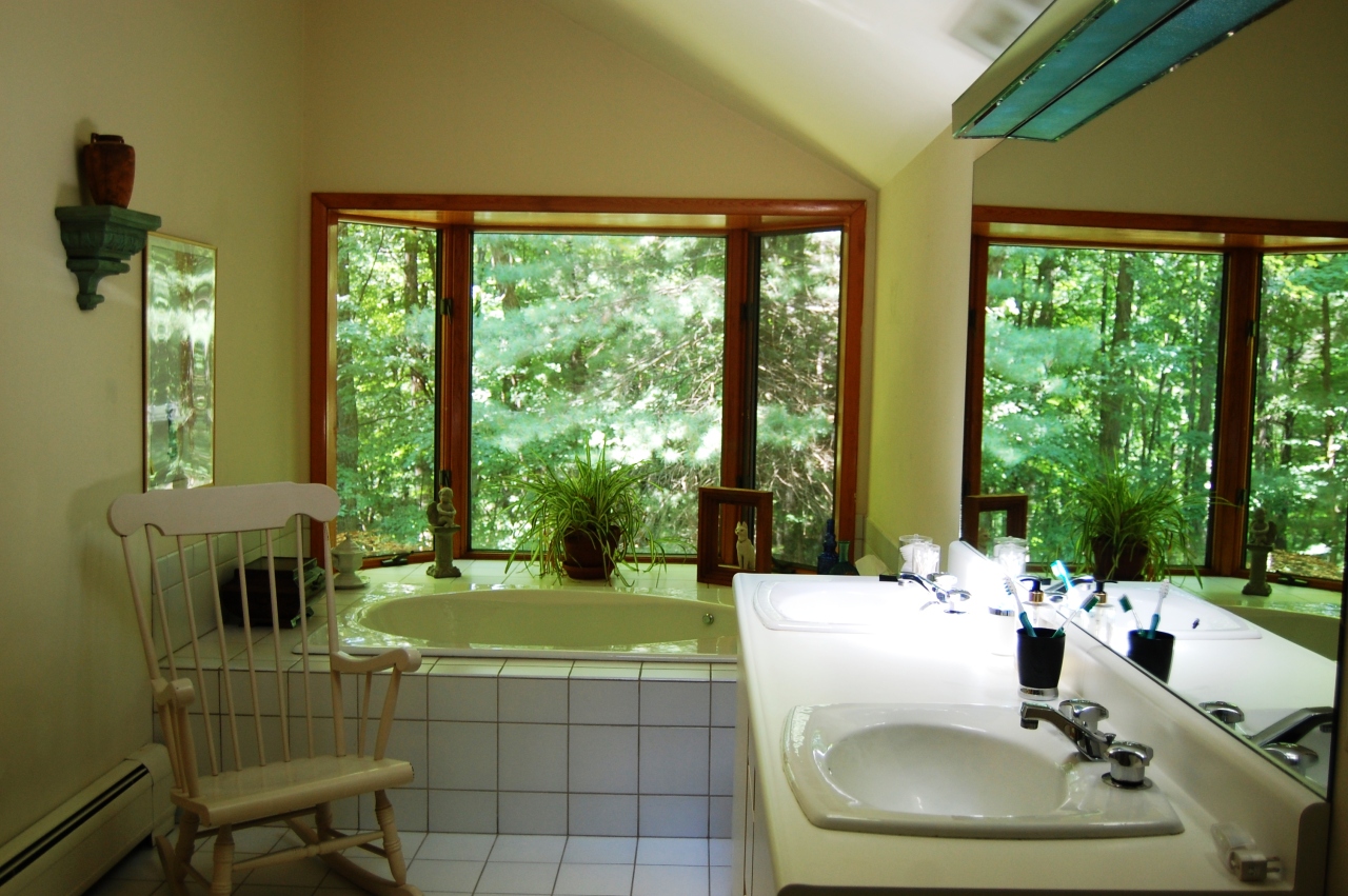 5 Ridge Road Egremont, MA 01230 - Photo 9 of 15 Master bath