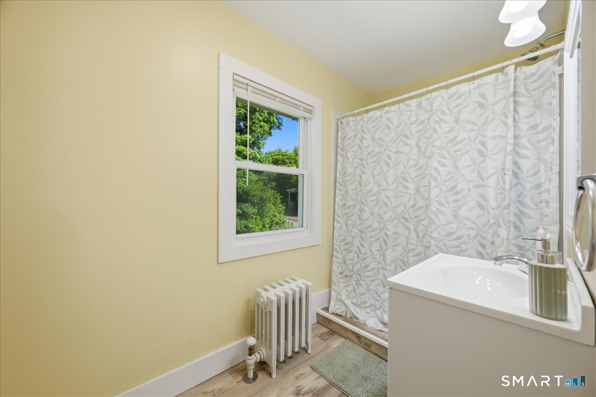 23 Sturtevant Avenue Norwich, CT 06360 - Photo 23 of 40