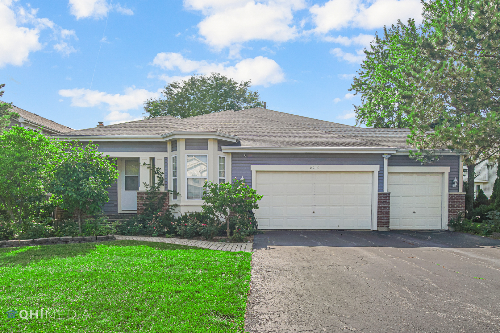 2210 Apple Hill Lane Buffalo Grove, IL 60089 - Photo 1 of 34 front view of house with a yard