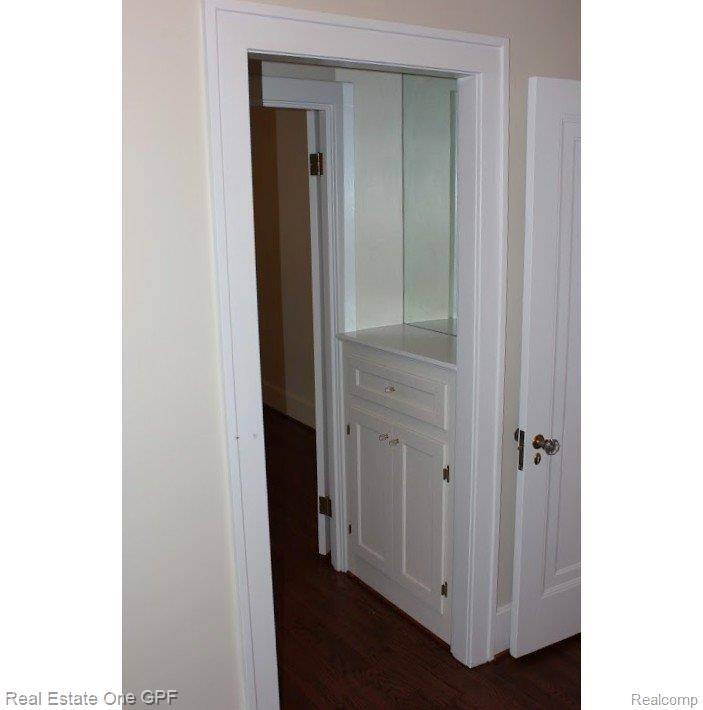 915 Pemberton Road Grosse Pointe, MI 48230 - Photo 23 of 25 IMG_1496.JPG