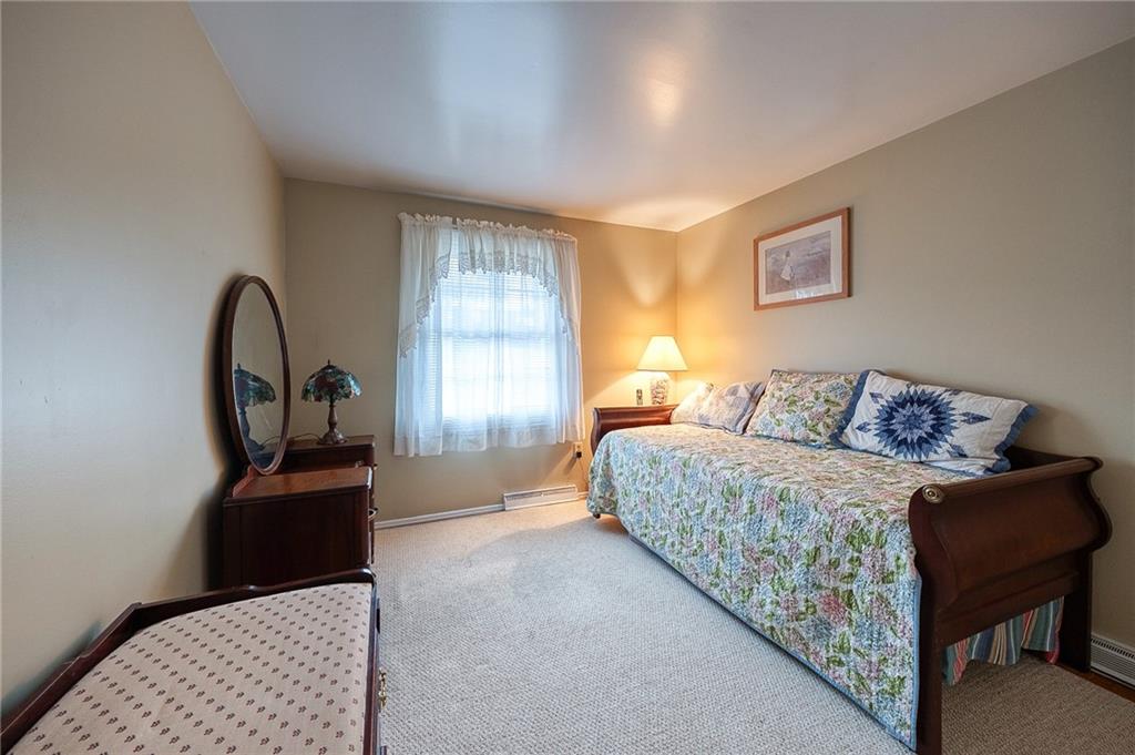 5089 West Harbison Road Pittsburgh, PA 15276 - Photo 19 of 32 Bedroom 2